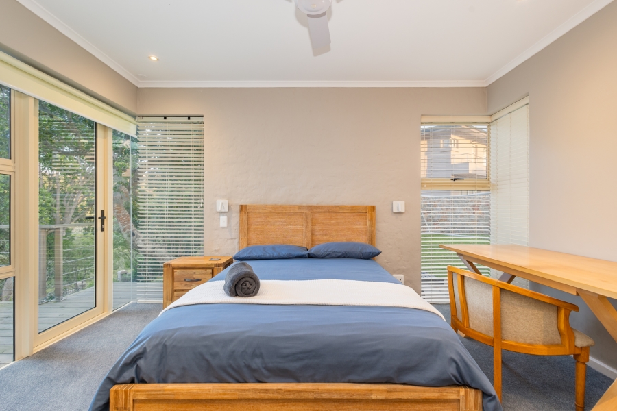 5 Bedroom Property for Sale in Whale Rock Beach Western Cape